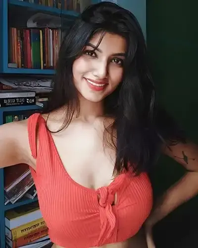 Escort Satchand